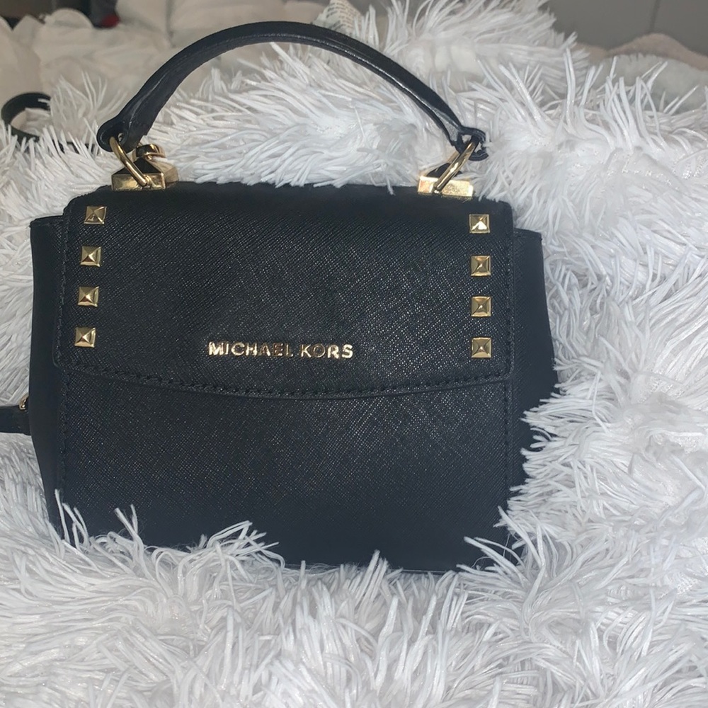 CUTE BLACK MICHAEL KORS DUAL MINI /CROSSBODY BAG 🖤🖤